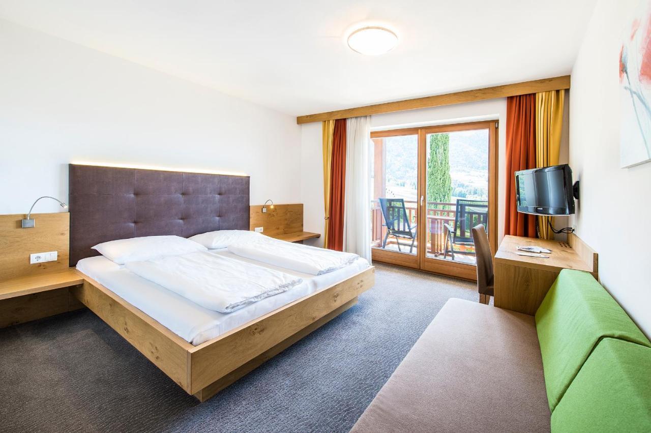 Hotel-Garni Ehrenfels Schenna Buitenkant foto